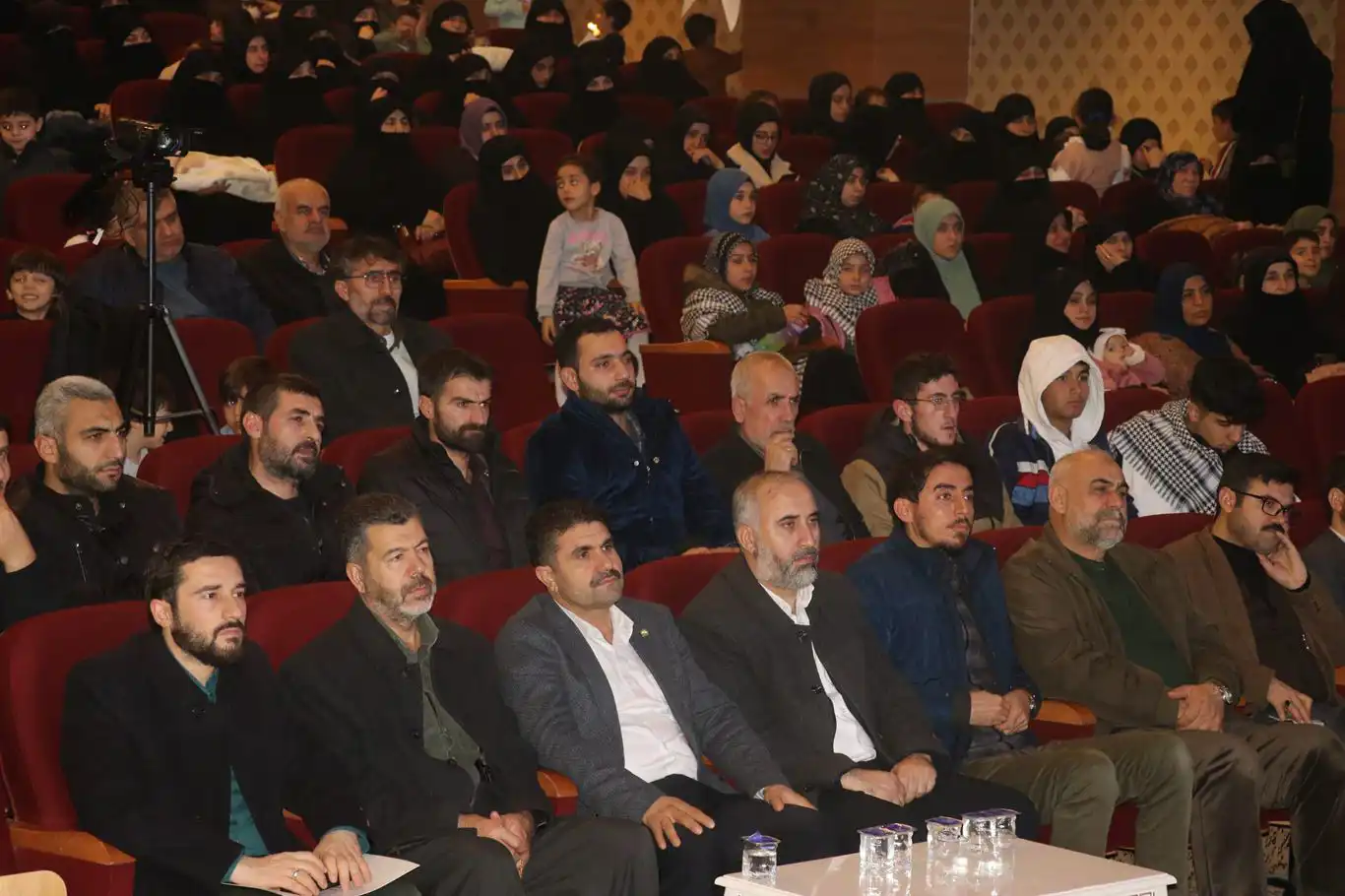 İDEV Gaziantep'te “Ailem Cennetim Olsun" semineri düzenledi 